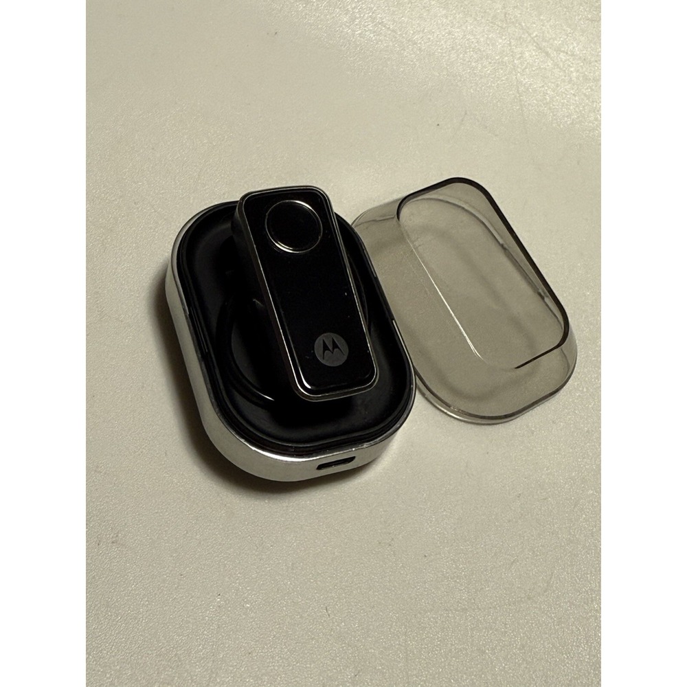 Motorola Bluetooth Headset H680 And Charger